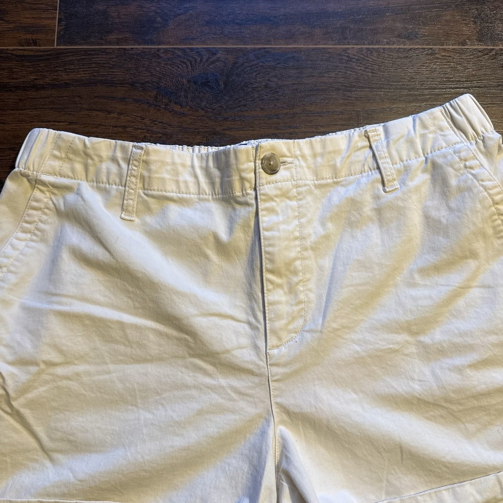 Old Navy Everyday Chino Shorts Womens L White High Rise Casual Summer Beach Boho - Picture 3 of 8